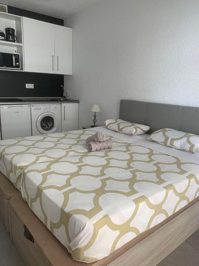 Apartamento Malaga Portアパートメント エクステリア 写真