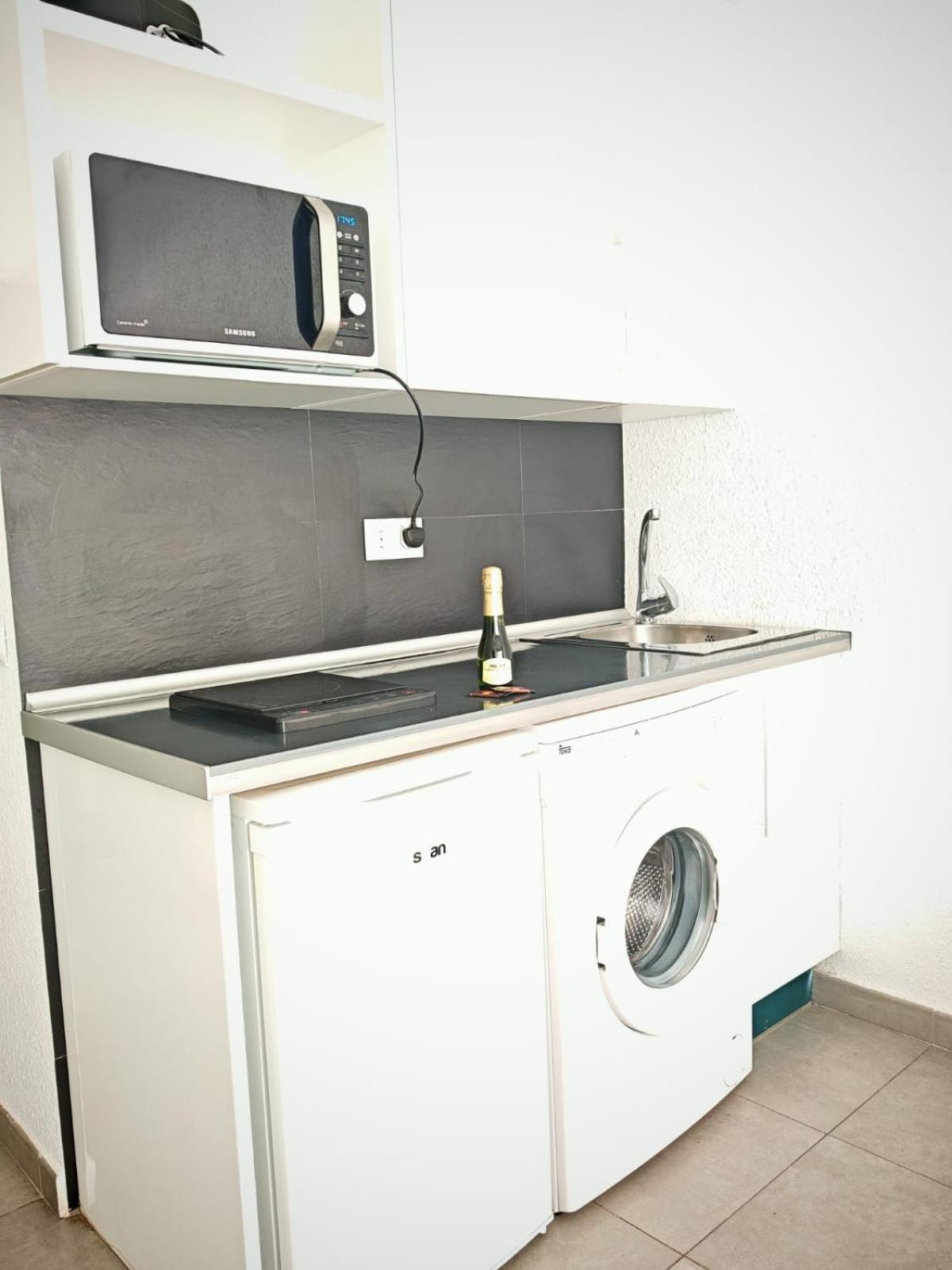 Apartamento Malaga Port エクステリア 写真