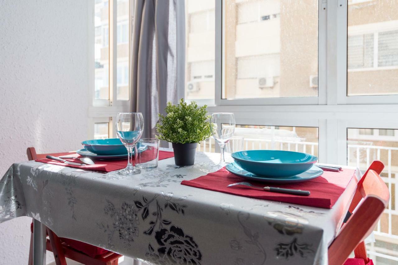 Apartamento Malaga Portアパートメント エクステリア 写真