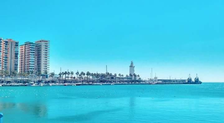 Apartamento Malaga Port エクステリア 写真