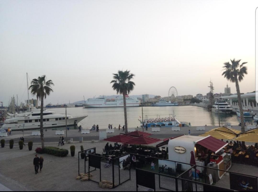 Apartamento Malaga Port エクステリア 写真